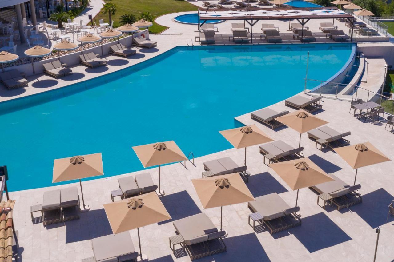 Alia Palace Hotel - Adults Only 16+ Chalkidiki ภายนอก รูปภาพ The pool at the hotel