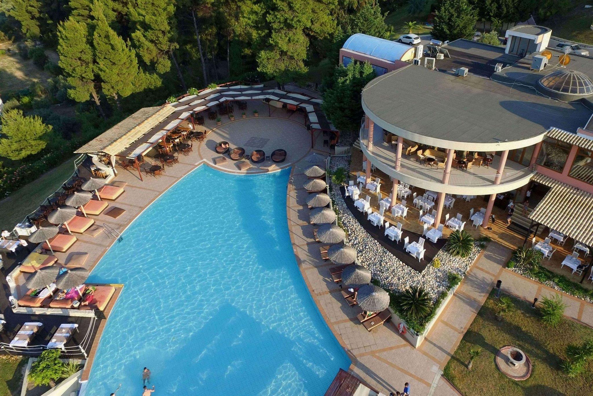 Alia Palace Hotel - Adults Only 16+ Chalkidiki ภายนอก รูปภาพ Aerial view of the hotel