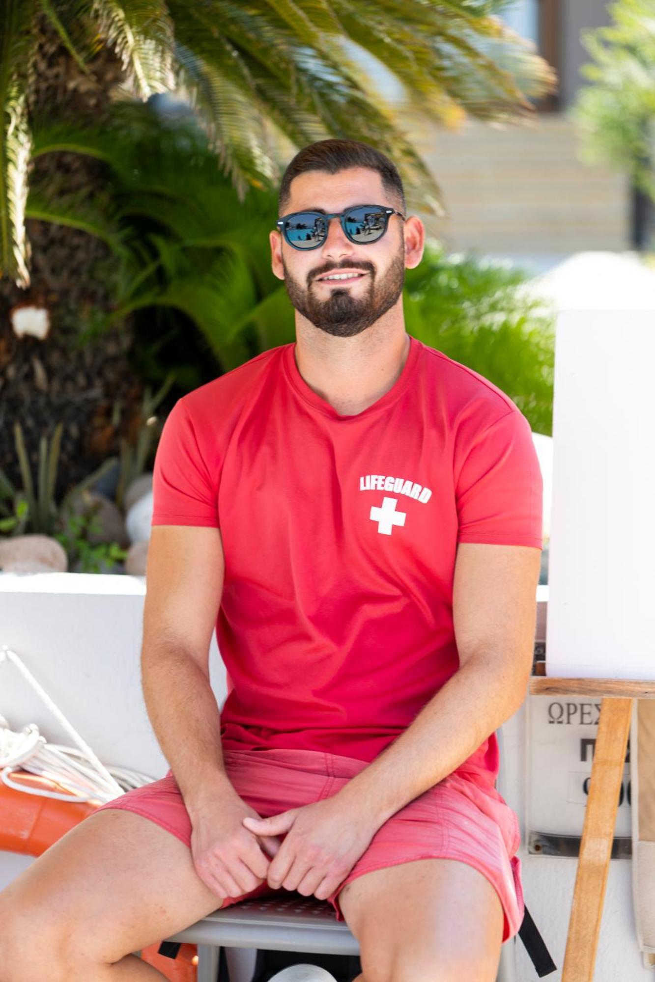 Alia Palace Hotel - Adults Only 16+ Chalkidiki ภายนอก รูปภาพ A lifeguard in Miami Beach, Florida