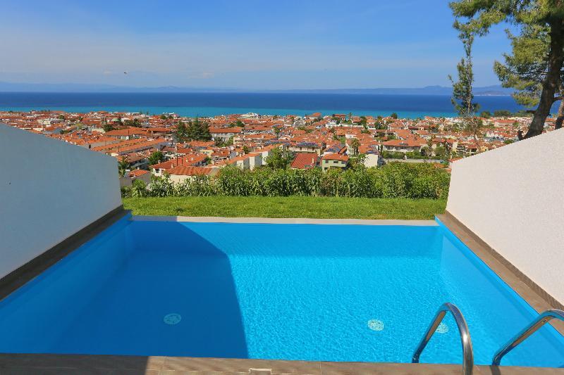 Alia Palace Hotel - Adults Only 16+ Chalkidiki ภายนอก รูปภาพ View of Nea Vrasna